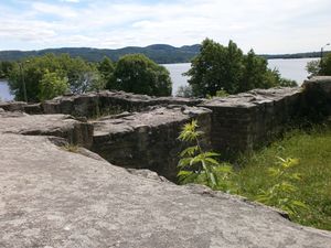 Margaretakirken i Oslo - korportal og kor.JPG