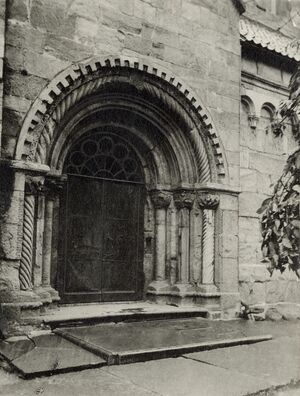 Mariakirken, Hordaland - Riksantikvaren-T248 01 0647.jpg
