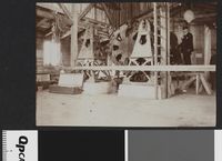 363. Maskiner på uidentifisert sted - no-nb digifoto 20160408 00143 bldsa EYDE 5 5 og 6 043.jpg