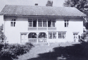 Mell-Rustad hovedbygning.png