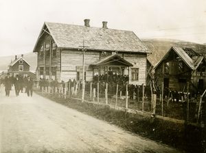 Mellomveien 22, Strimmelen, Tromsø. Folkeavstemning 13. august 1905.jpg