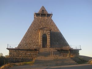 Minnehallen Stavern Vestfold.jpg