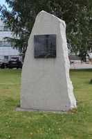 Minnesmerke over flyturen ved landingsstedet på Øra i Fredrikstad. Foto: Chris Nyborg (2015).