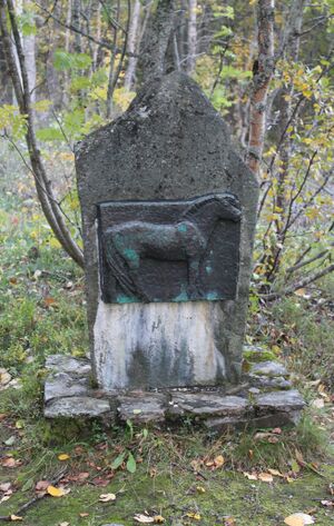 Minnesmerke Førnesbrunen.JPG