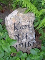 Minnestein for Karl XIIs opphold på Stalsberg i Skedsmo. Foto: Steinar Bunæs.