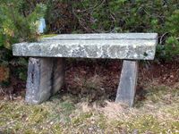 Mjælkerampe av stein/betong i Enningdalen i Østfold. Foto: Siri Johannessen (2016).