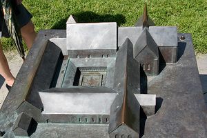 Modell av klosteret på Hovedøya.jpg