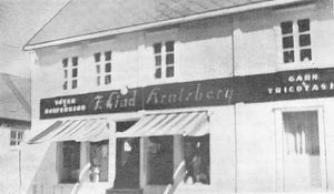 Mosjoeen JL Arntzbergs bygaard.jpg