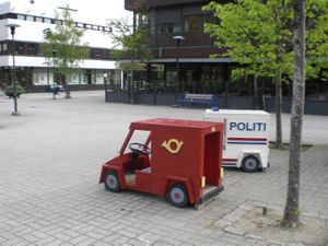 Mosjoeen torg lekekjoeretoyer 1.jpg