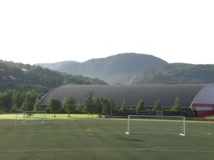 Mosjoehallen paa avstand 3.jpg