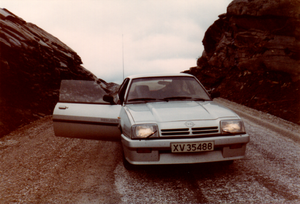 Motorvogn XV-35488 Opel Manta 1983 Martinsen & Daleng.png