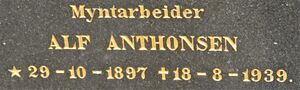 Myntarbeider Alf Anthonsen gravminne Kongsberg.jpg