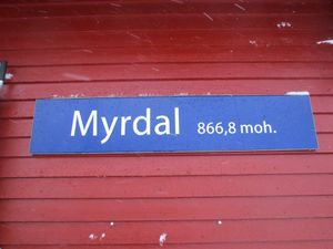 Myrdal stasjon skilt 2013.jpg