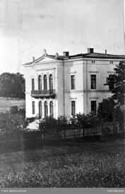 Hovedbygningen Nøisomhed, Christiania (1857). Foto: Oslo Museum (1865).