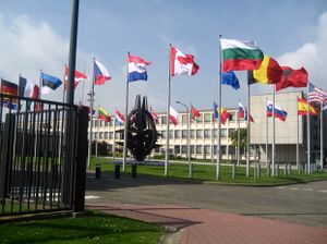 NATO hovedkvarter Brussel 2009.jpg