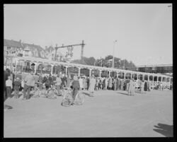 NSB 100 år i 1954. Arrangement på Rådhusplassen i Oslo og på Vestbanen.