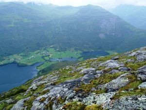 Nes Eidsbotn juli 2009, sett frå Skaphornet.JPG