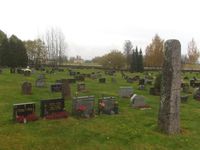 39. Nes kirkegård i Akershus 2012.jpg