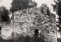 37. Nes kirkeruin, Akershus - Riksantikvaren-T041 01 0042.jpg