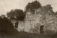 118. Nes kirkeruin, Akershus - Riksantikvaren-T041 01 0053.jpg