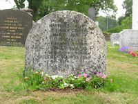 Distriktlege Martinius Alms familiegrav. Foto: Siri Johannessen (2016).