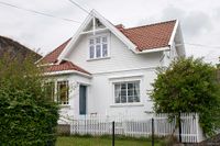 55. Nevlunghavn, Blåbakken 10.jpg