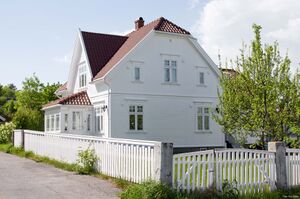 Nevlunghavn, Blombakken 14.jpg