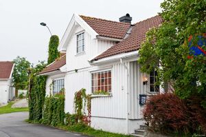 Nevlunghavn, Karibakken 04.jpg