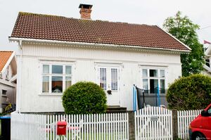 Nevlunghavn, Karibakken 09.jpg