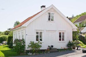 Nevlunghavn, Karibakken 25.jpg