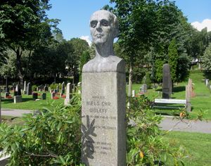 Niels Christian Ditleff gravminne.jpg