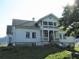 Nikka Vonens Pigeinstitutt.jpg