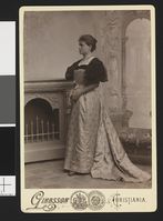 Eva Nansen. Foto: Christian Gihbsson (1898).