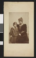 Eva Nansen med dattera Liv. Foto: Forbech (1898).