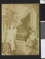 Eva Nansen på Godthaab. Foto: Fridtjof Nansen (1897).