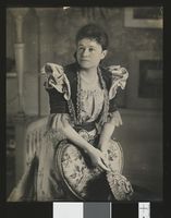 Eva Nansen som nygift. Foto: Elliott & Fry (1889).