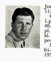 Bakelittpresser Kristian Johansen, f. 1916 i Oslo. Hopp og langrenn. Foto: Ranheim: Norske skiløpere