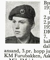 Møbelsnekker Arvid Bjerke, f. 1932 i Lommedalen. Hopp og kombinert. Foto: Ranheim: Norske skiløpere