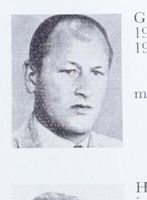 Bankfunksjonær Nils Granberg, f. 1922 i Lier. Langrenn og styremedlem i idrettslaget siden 1945, tidligere formann. Æresmedlem. Foto: Ranheim: Norske skiløpere