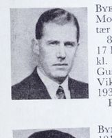 Intendant Olaf Bye, født 1907 på Modum. Kombinert og langrenn. Formann fra 1925 til 1933, sekretær i skikretsen 1930-33. Foto: Ranheim: Norske skiløpere