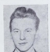 Sjåfør Tormod Skinstad, f. 1931 på Modum. Hopp. Foto: Ranheim: Norske skiløpere