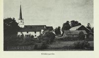 Løten kirke og klokkergarden. Foto: Løtenboka (1949).