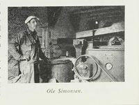 Møller Ole Simonsen på Sandekrossen mølle, Sola. Foto: "Bygdemøllene i Norge"