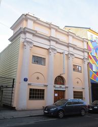 Nr. 18b: Tidligere Regina Teater, nå Evangeliesalen Berøa. Foto: Stig Rune Pedersen