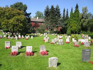 Nordre gravlund Oslo august 2015.JPG