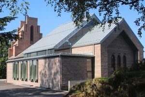 Nordstrand kirke Oslo august 2015.jpg