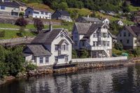 Frå Straumen mellom Movatnet og Hardangerfjorden. Foto: Leif-Harald Ruud (2022)