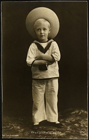 Olav-matrosdress.jpg