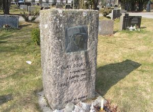 Olav Rognstad gravminne Lørenskog.jpg