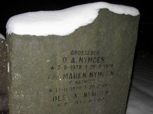 Ole Andreas Nymoen gravminne Ullern.jpg